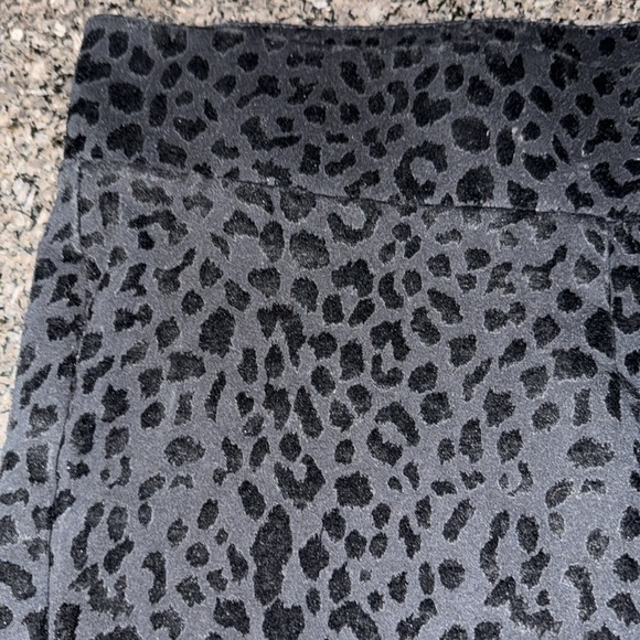 Torrid Crushed Velvet Animal Print Pull On Pixie Pants - Picture 5 of 7